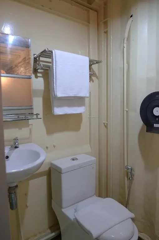 Guest house Container Gardenstay Johor Bahru